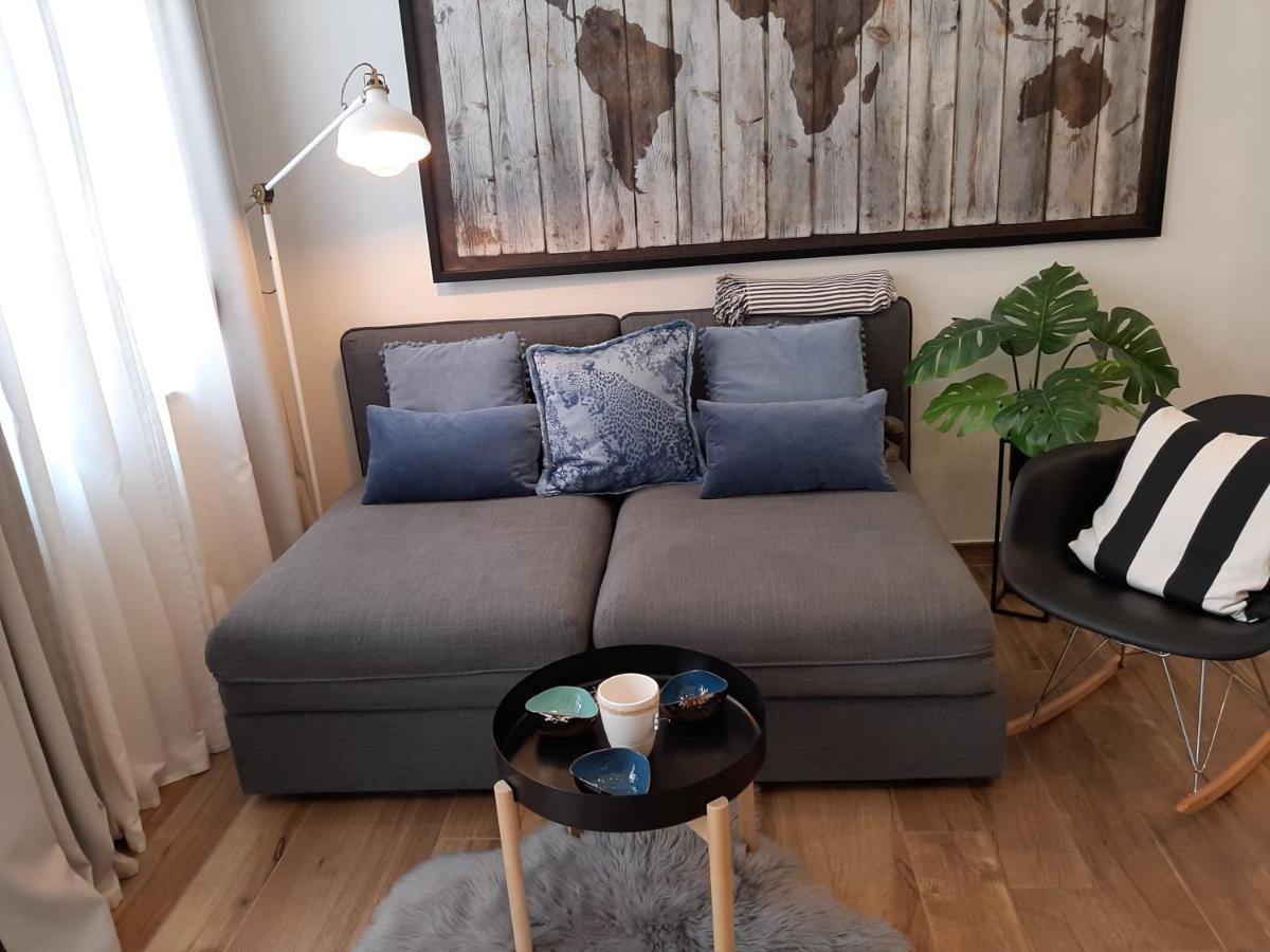 Arena Design Apartments With Free Private Parking And With A Terrace Pula Bagian luar foto