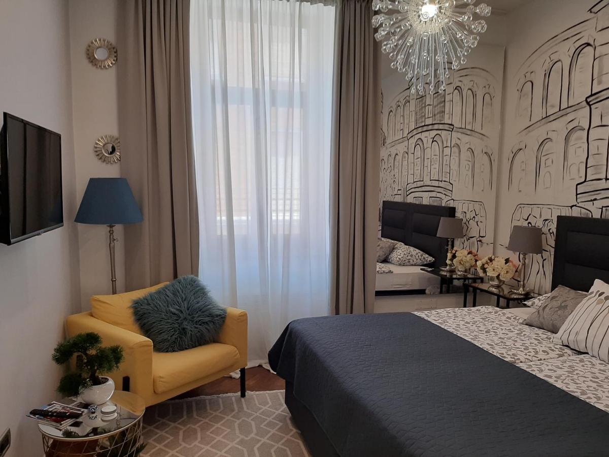 Arena Design Apartments With Free Private Parking And With A Terrace Pula Bagian luar foto