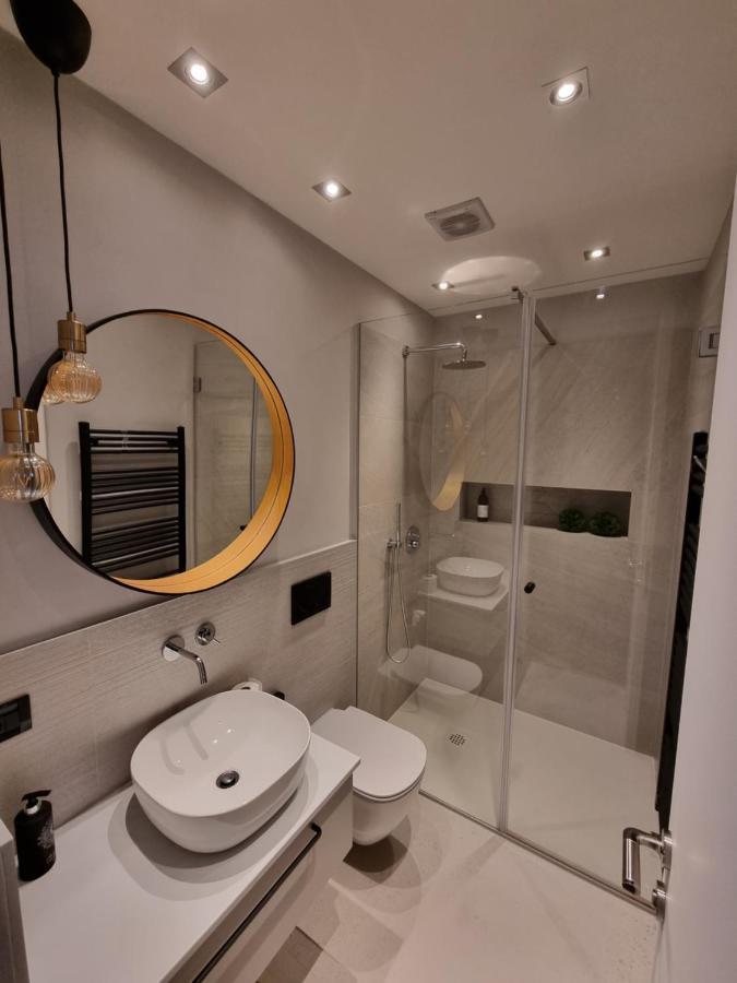 Arena Design Apartments With Free Private Parking And With A Terrace Pula Bagian luar foto