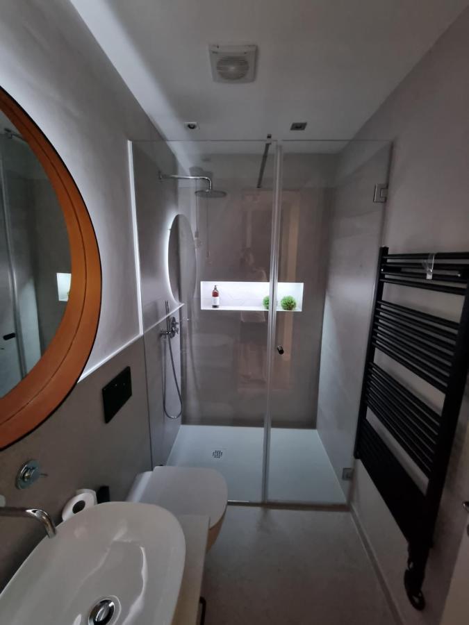 Arena Design Apartments With Free Private Parking And With A Terrace Pula Bagian luar foto