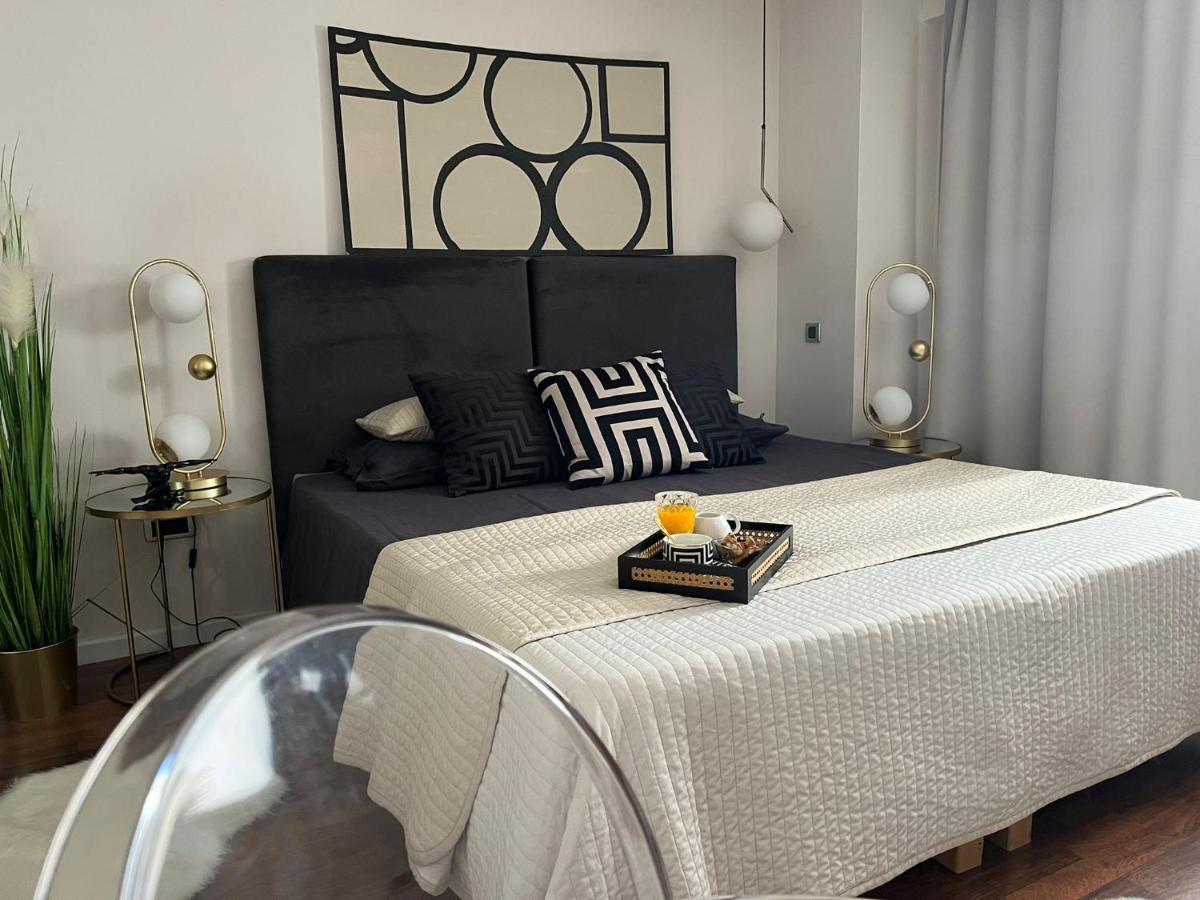 Arena Design Apartments With Free Private Parking And With A Terrace Pula Bagian luar foto