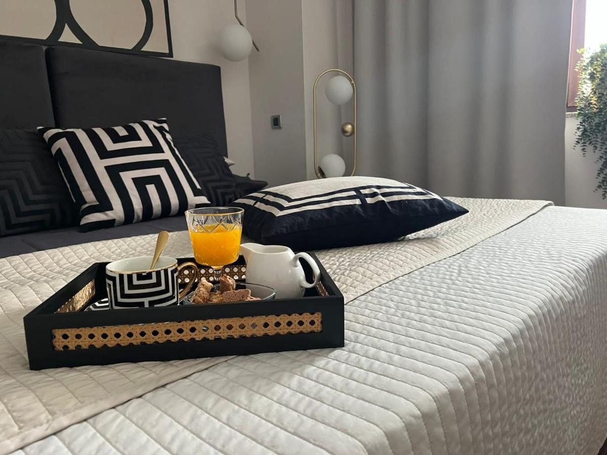 Arena Design Apartments With Free Private Parking And With A Terrace Pula Bagian luar foto