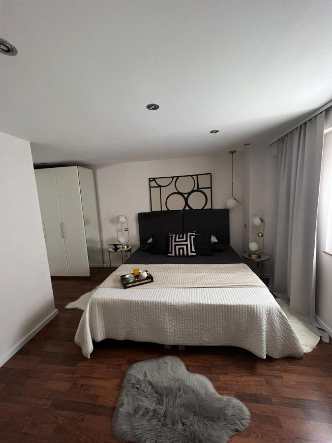 Arena Design Apartments With Free Private Parking And With A Terrace Pula Bagian luar foto