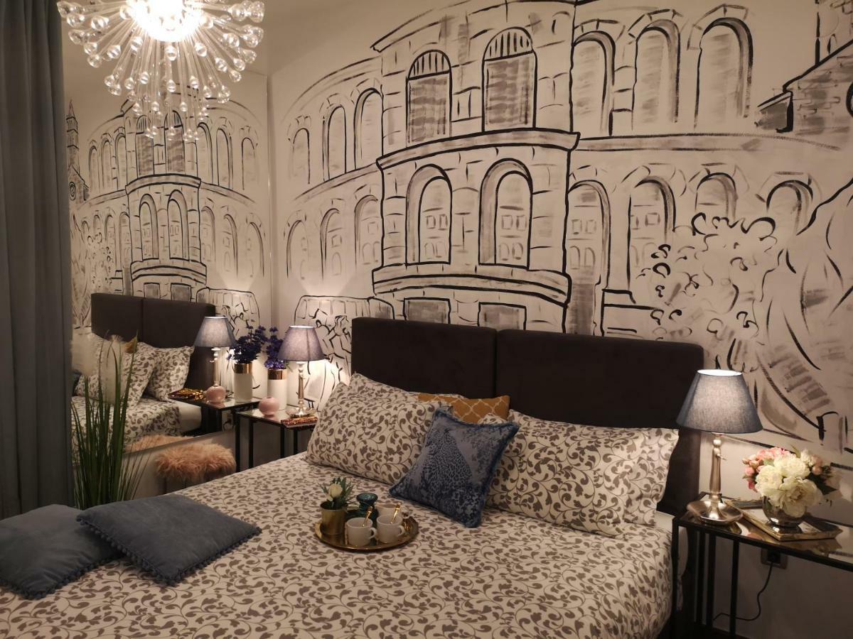 Arena Design Apartments With Free Private Parking And With A Terrace Pula Bagian luar foto